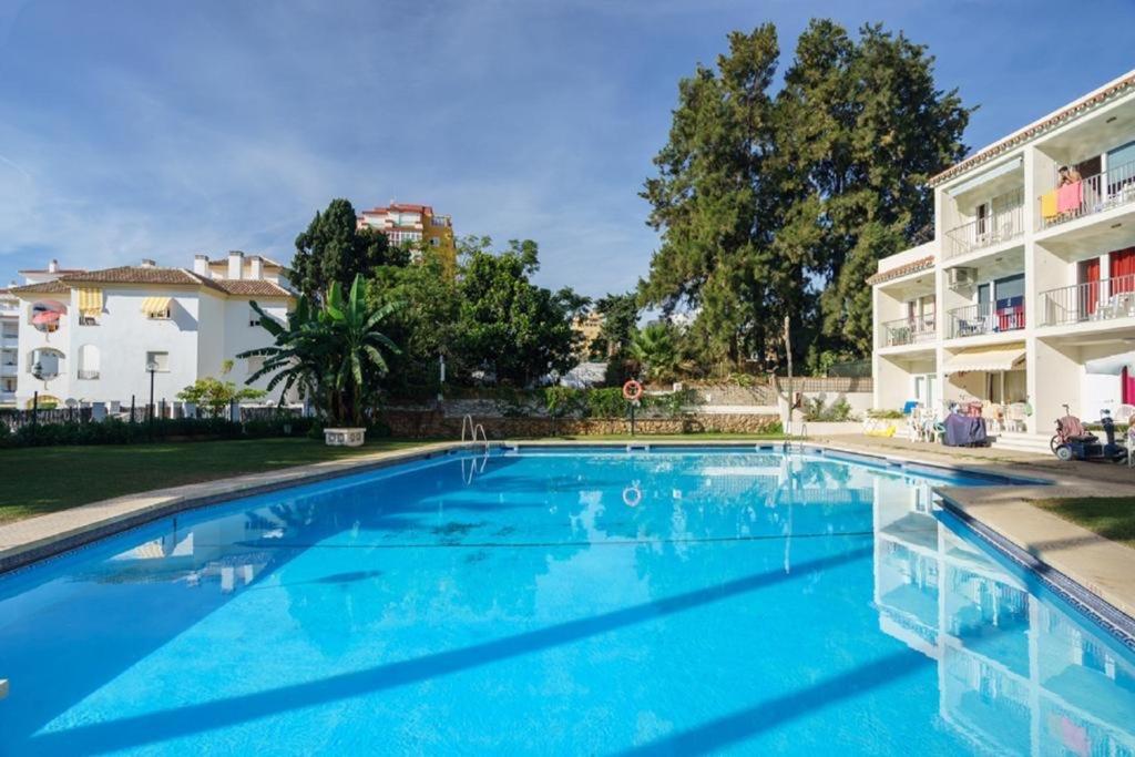 Apartment Armenka Carihuela Park Torremolinos Exterior foto